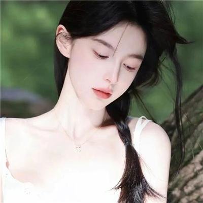 她的伪装